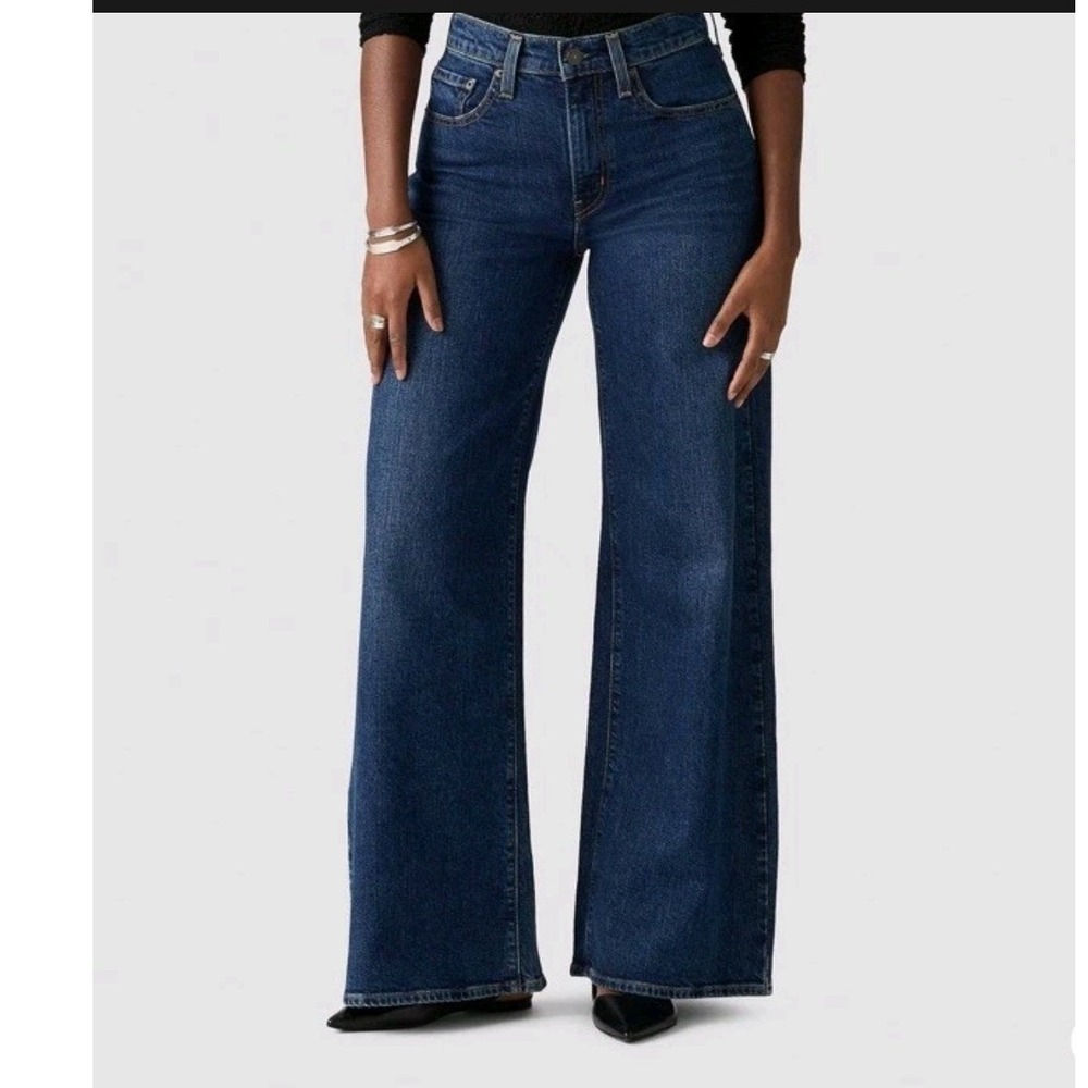 Levis Premium 726 High Rise Wide Leg Jeans Dark Wash Indigo 32x32 luxury chic